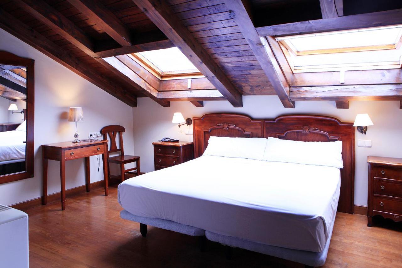 Hostal Antxitonea เอลิซอนโด ภายนอก รูปภาพ