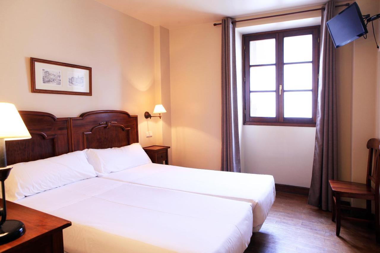 Hostal Antxitonea เอลิซอนโด ภายนอก รูปภาพ