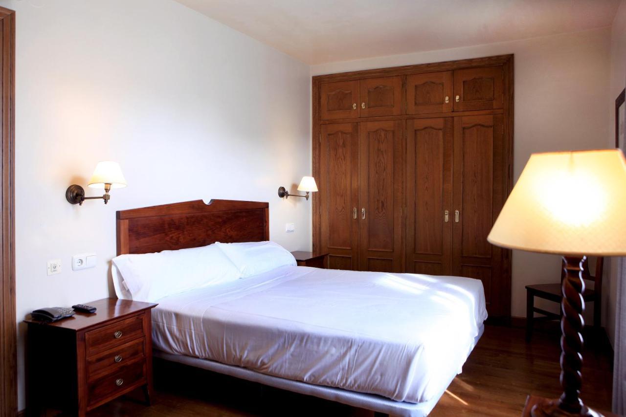 Hostal Antxitonea เอลิซอนโด ภายนอก รูปภาพ