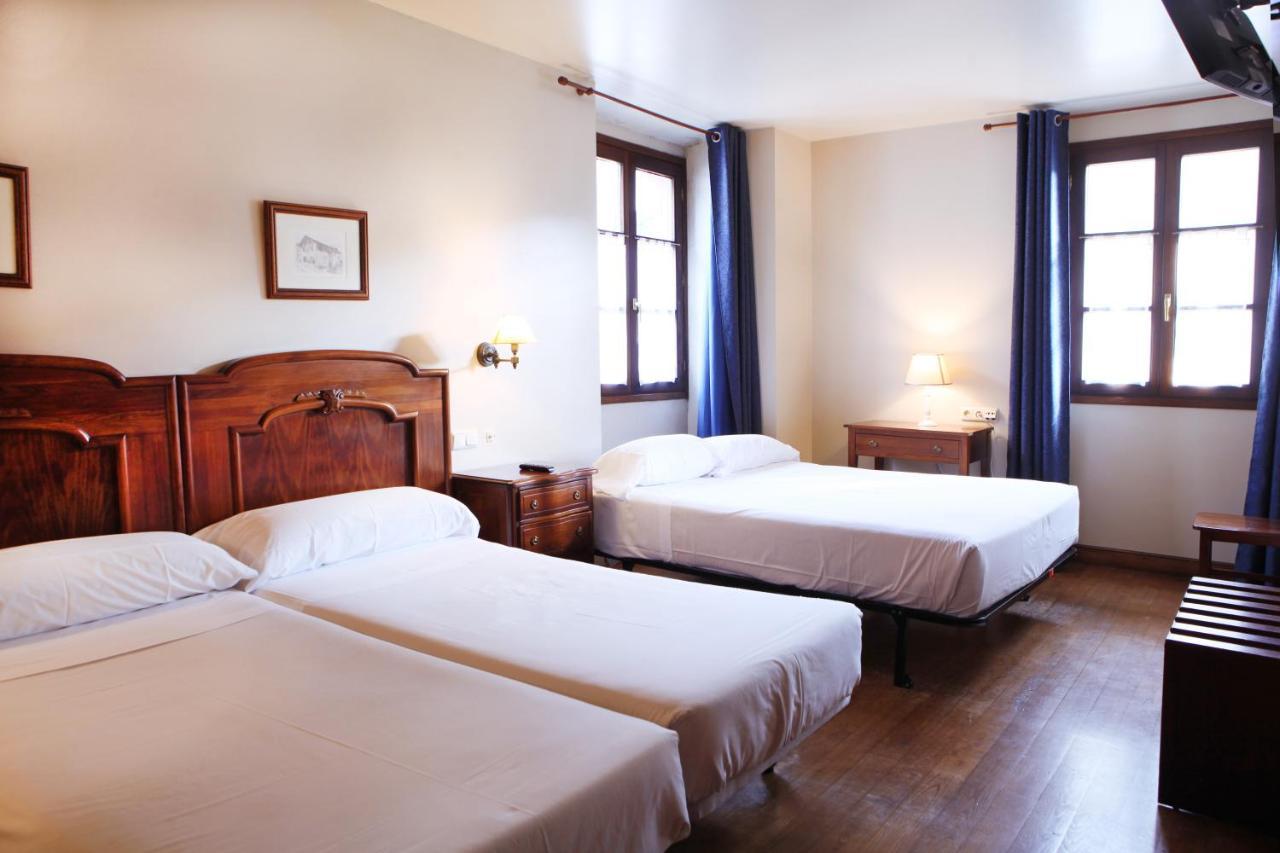 Hostal Antxitonea เอลิซอนโด ภายนอก รูปภาพ