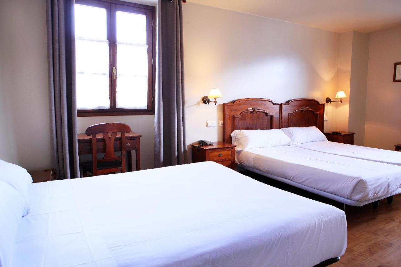Hostal Antxitonea เอลิซอนโด ภายนอก รูปภาพ