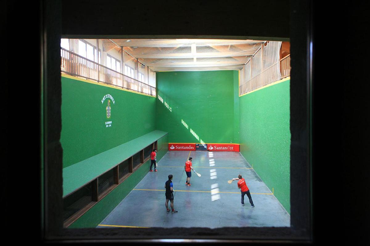 Hostal Antxitonea เอลิซอนโด ภายนอก รูปภาพ